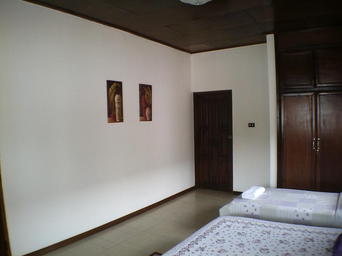Lavender Lodge Hotel Accra Exterior foto
